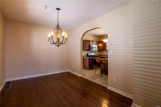 Foto del edificio - Nicely updated 3 bedroom home in Bevo