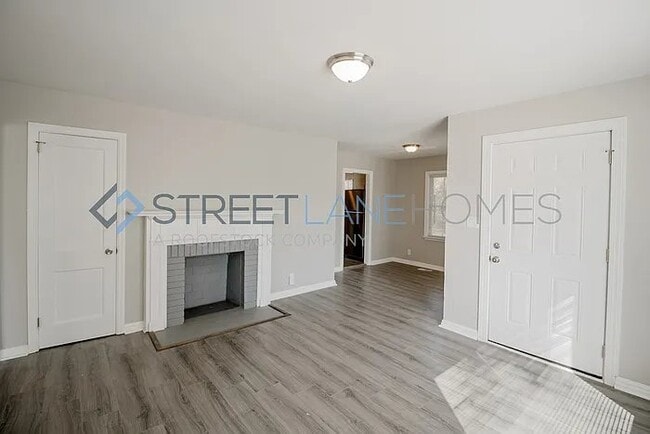 Foto del edificio - 624 Brunson Ave