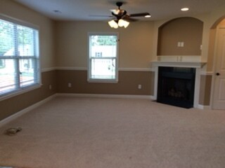 Foto del edificio - 386 Aniken Cir