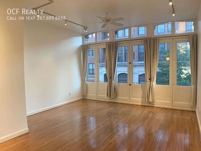 Foto del edificio - 261 N 3rd St