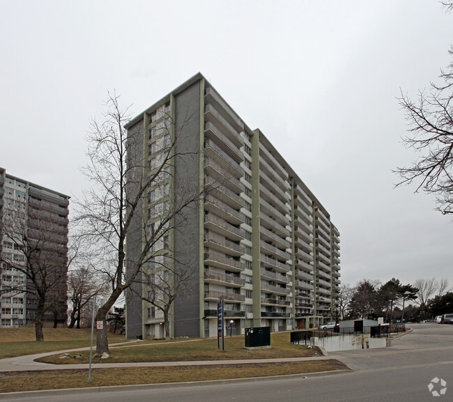 Building Photo - Havenbrook Towers