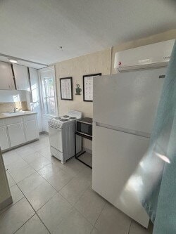 Foto del edificio - 1208 N Sylvania Ave