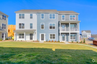Building Photo - 505 John Adams Dr NW