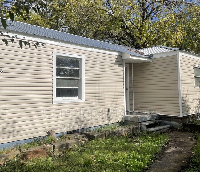 Foto del edificio - 6721 Grasselli Rd