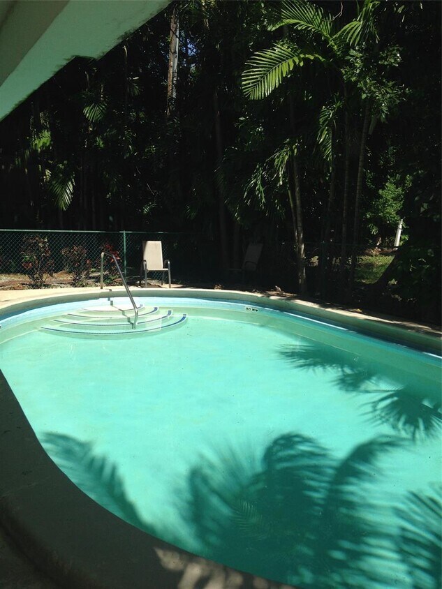 Foto principal - 1165 98th St