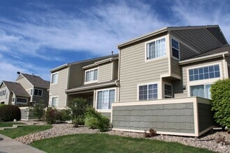 Building Photo - 6627 Antigua Dr