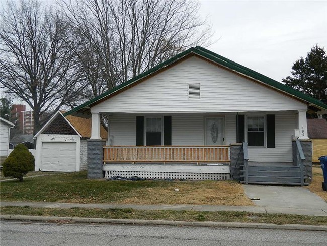 Building Photo - 106 NW 3rd St