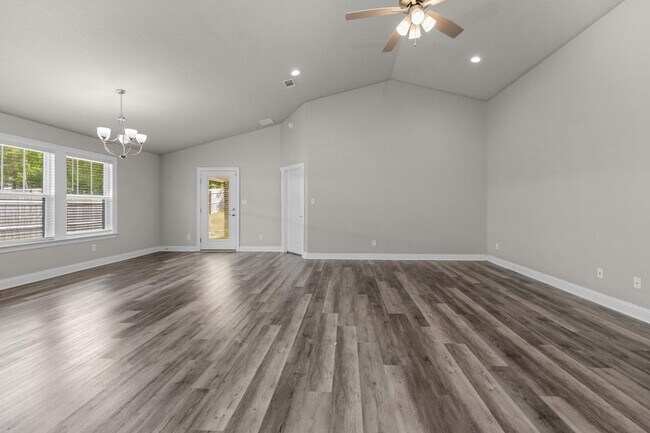 Foto del edificio - 7424 Gordon Evans Rd