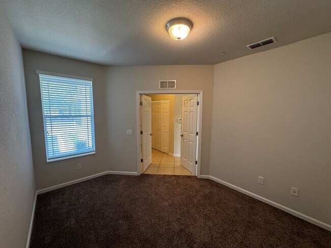 Foto del edificio - 4401 SW 52nd Cir