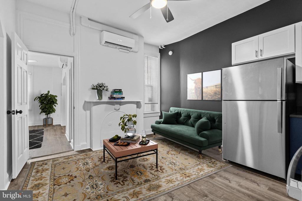Foto principal - 1308 W Lexington St