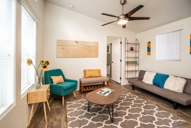 Foto del edificio - 2578 Tovar Trail