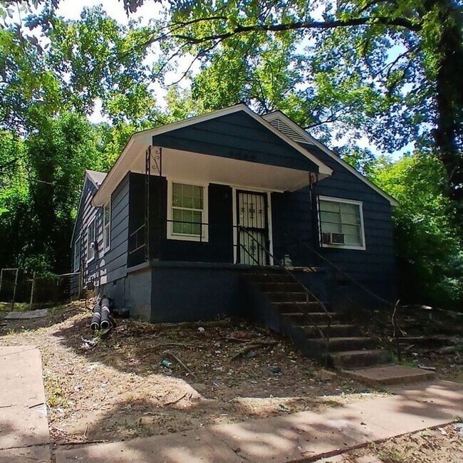 Foto del edificio - Come see this 4 Bed / 1.5 Bath Home For Rent