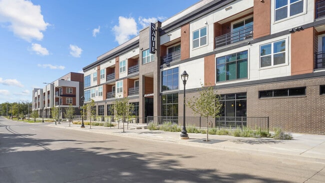 Building Photo - The Sadie