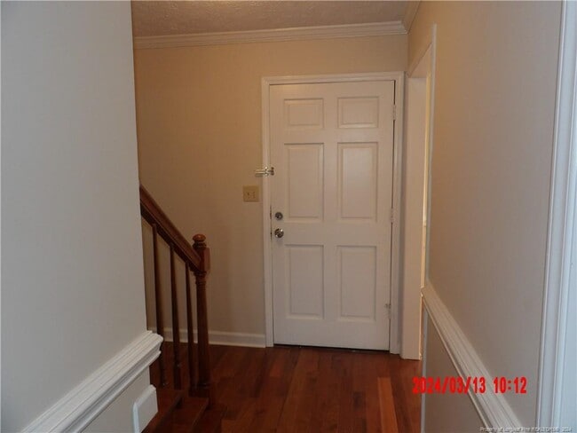 Building Photo - 7200 Kingsway Ct
