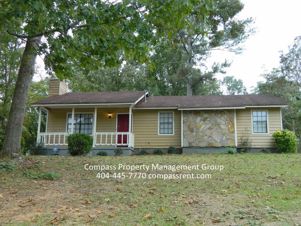 Primary Photo - Attractive Riverdale Home in Great Location