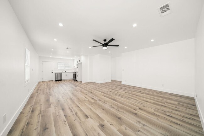 Foto del edificio - 3504 Sandwood St