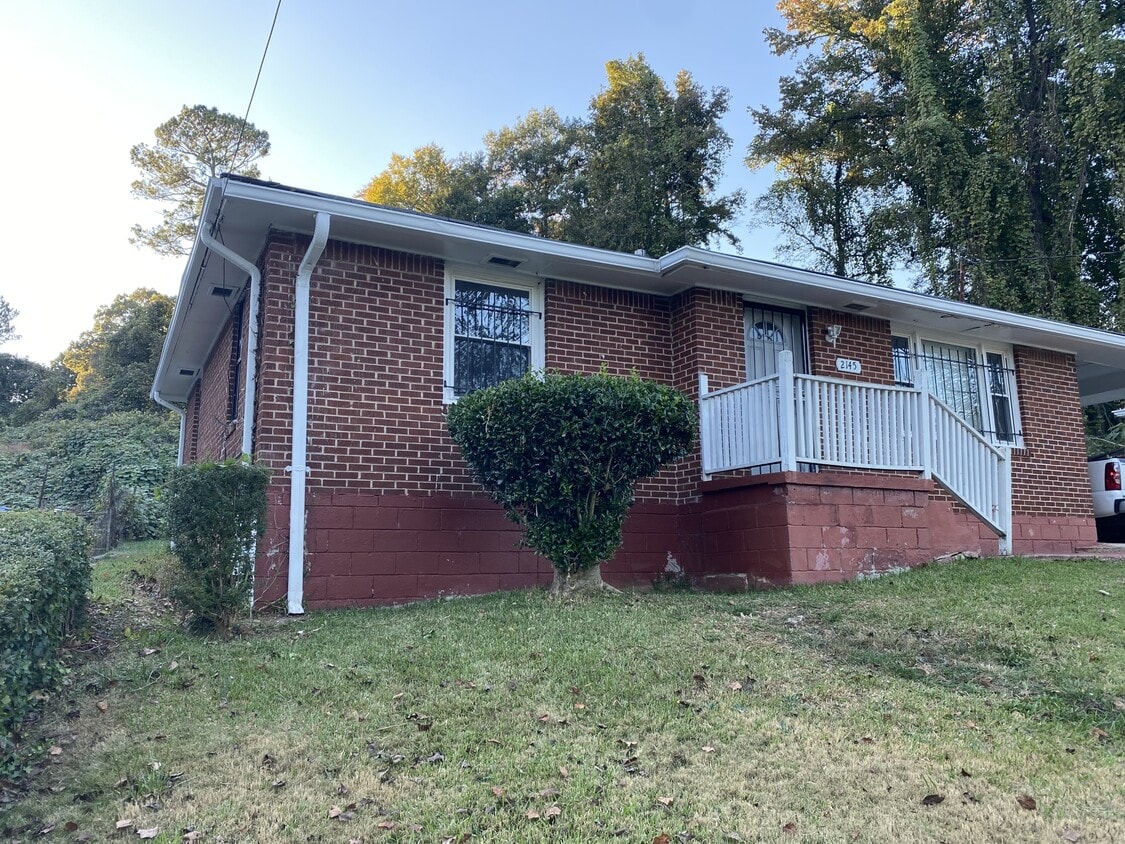 Photo - 2145 Macon Dr SW (Atlanta, GA)