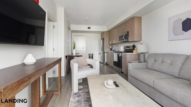 Foto del edificio - 1025 E 25th St
