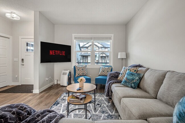 Photo du bâtiment - 233 Midgrove Mews SW