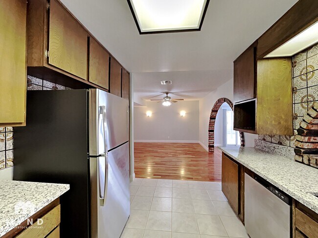 Foto del edificio - 7052 Acorn Ct