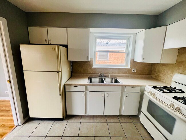 Foto del edificio - 8939 N Wisner St