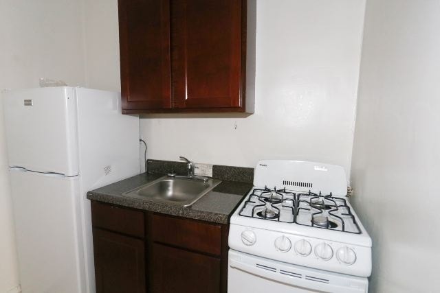 Foto del edificio - 4823 N Damen Ave