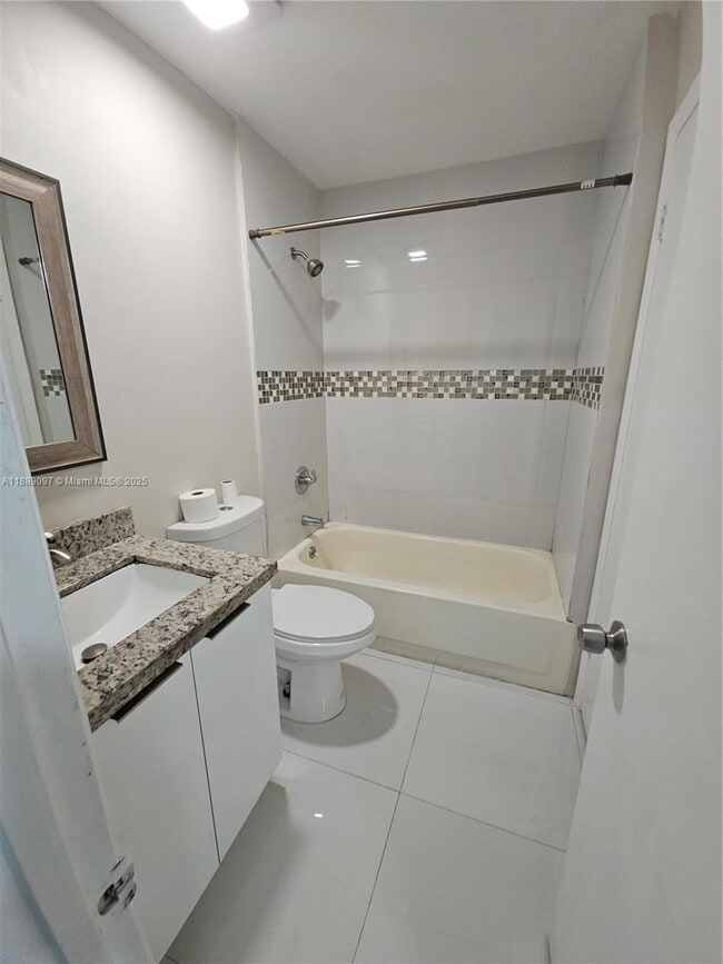 Foto del edificio - 6901 NW 179th St