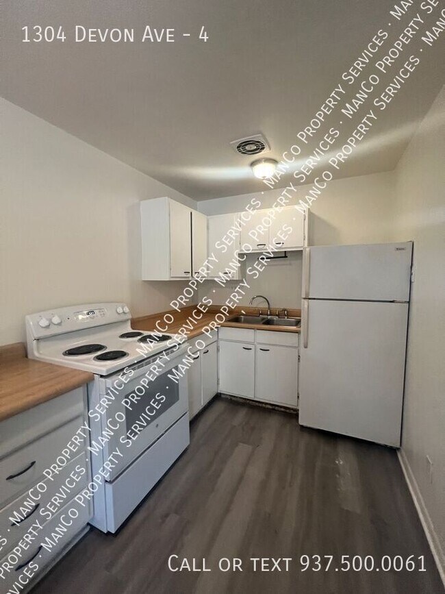 Foto del edificio - 1304 Devon Ave