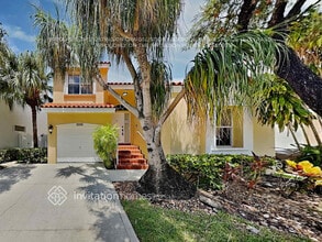 Building Photo - 3100 N 36th Ave
