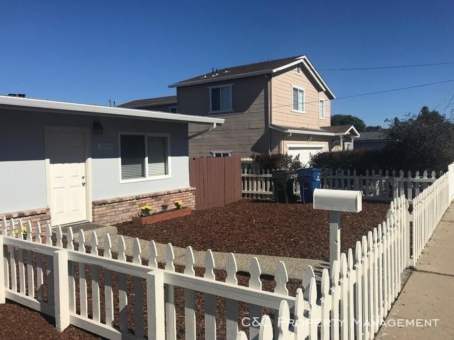 2 bedroom in Seaside CA 93955 Apartment for Rent in Seaside, CA