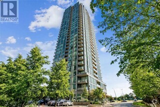 Building Photo - 3525-3525 Kariya Dr