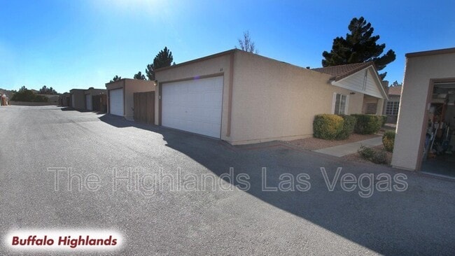Building Photo - 1251 S Cimarron