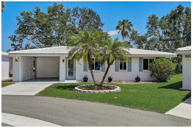 Building Photo - 646 Circlewood Dr