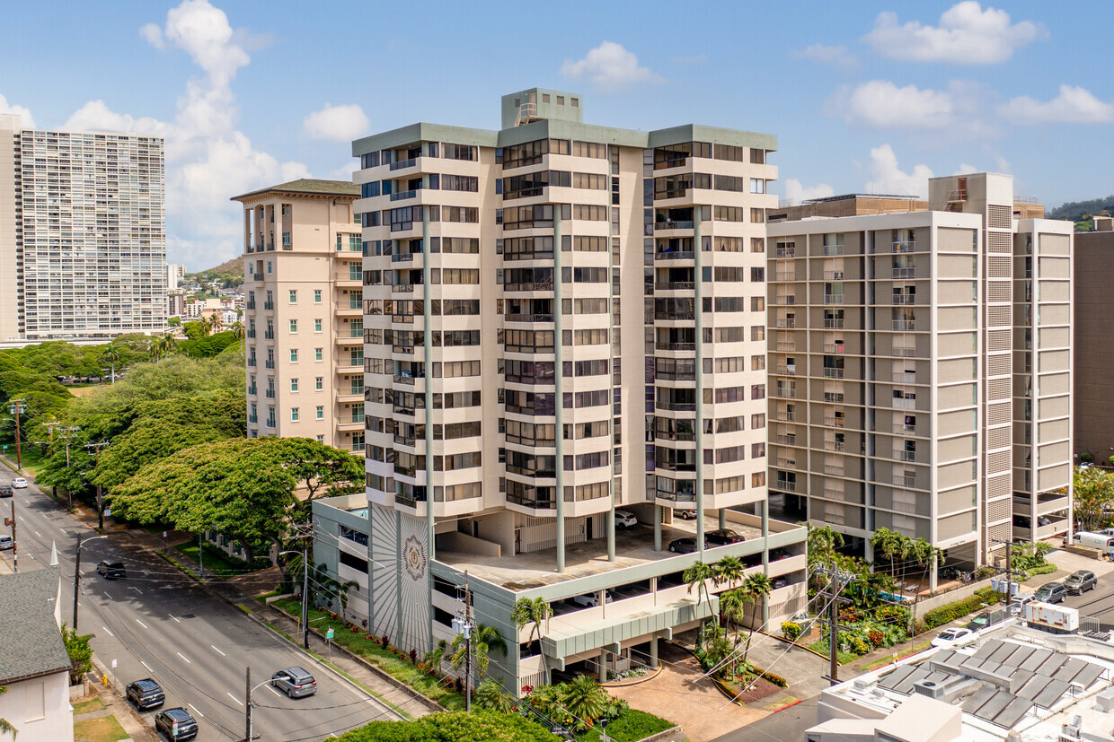 Primary Photo - Sovereign Condominiums