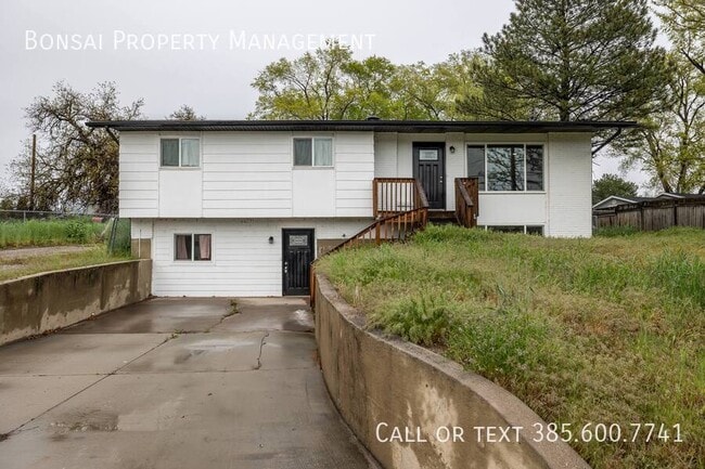 Building Photo - 1641 Sandhill Rd