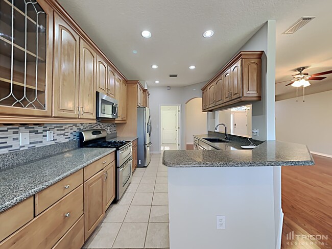 Foto del edificio - 24409 Breezy Oak Ct