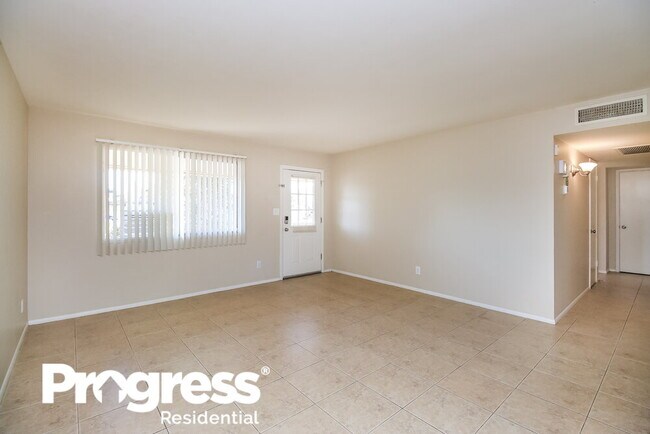 Foto del edificio - 3039 S Kenneth Pl