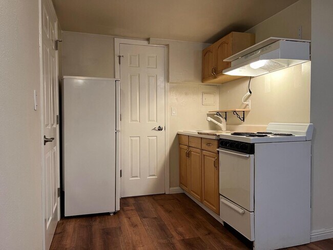 Building Photo - 2060 Seascape Blvd