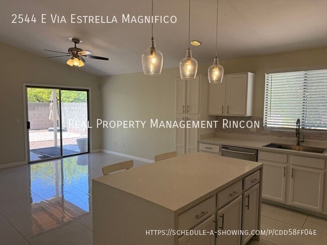 Foto del edificio - 2544 E Via Estrella Magnifico