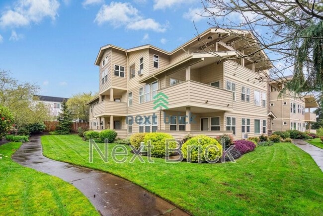 Building Photo - 430 SW 156th St
