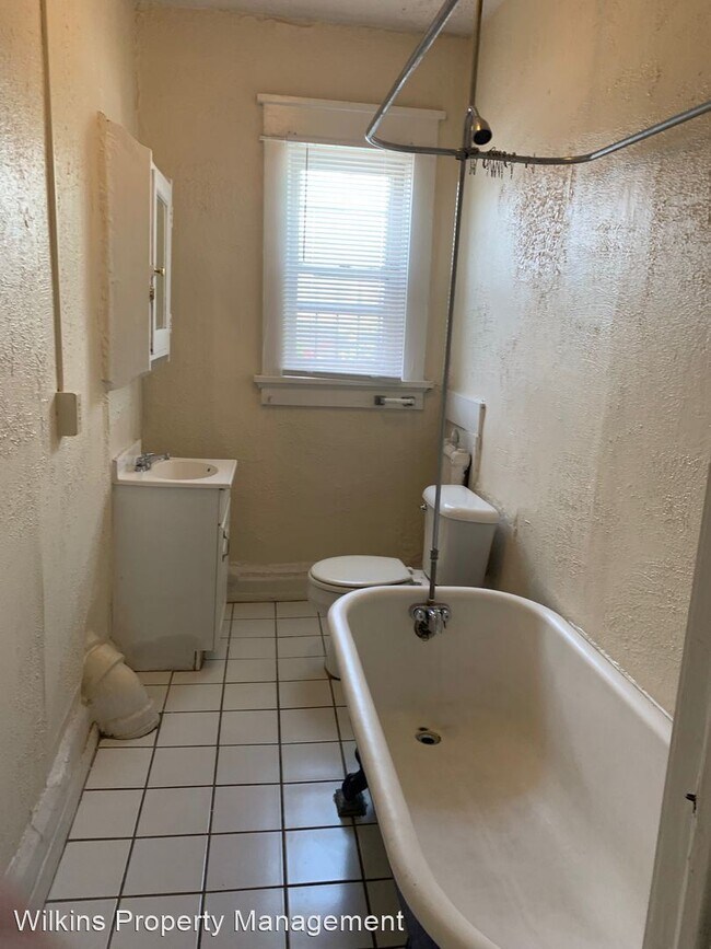 Foto del edificio - 1227-1237 N Cass St