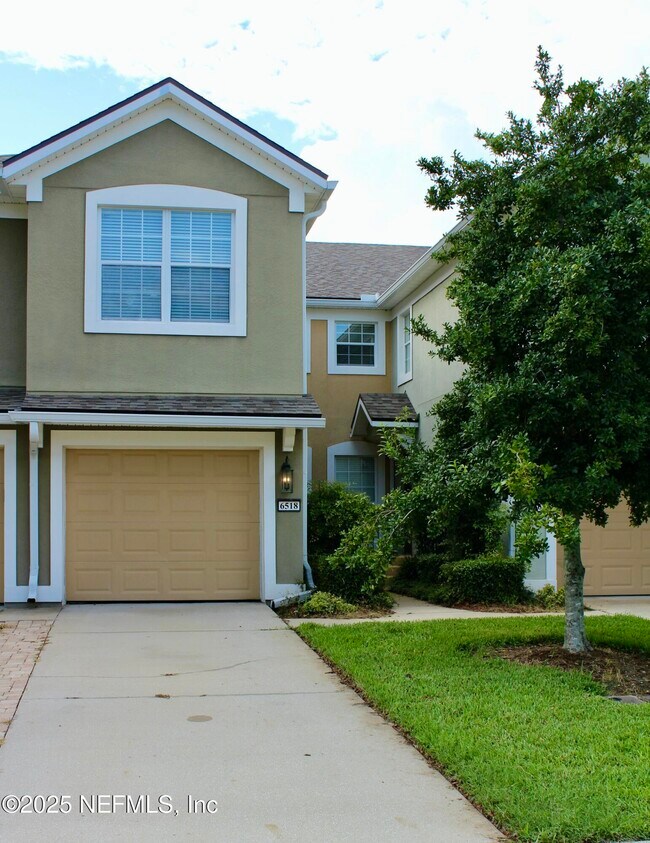 Foto del edificio - 6518 White Blossom Cir