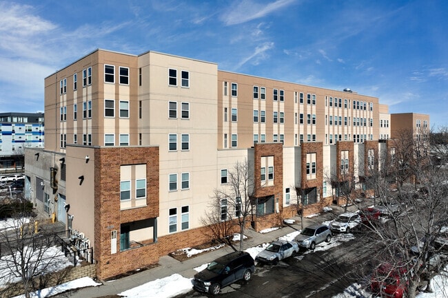 Building Photo - University Dale Apartments