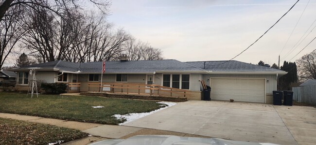 Building Photo - 2407 Roxbury Rd Building Photo - 2407 Roxbury Rd