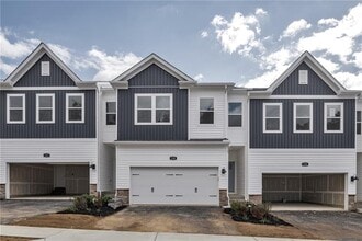 Building Photo - 130 Scotland Ln Building Photo - 130 Scotland Ln