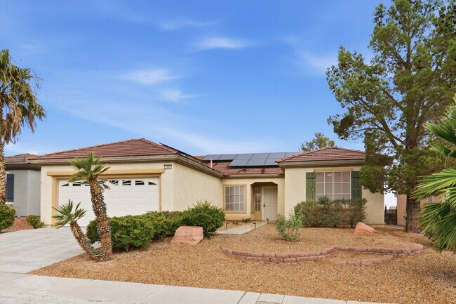 Building Photo - Discover comfortable single-story living in this inviting 3-bedroom, 2-bathroom home offering 1,7...