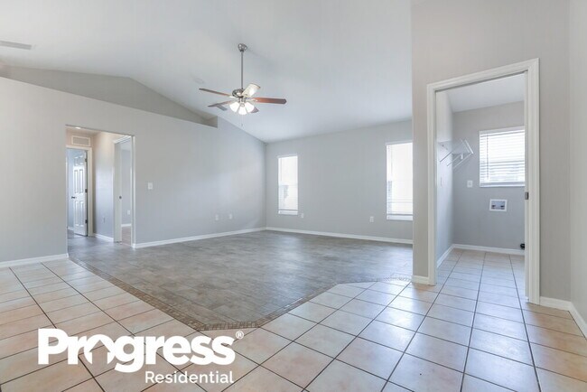 Building Photo - 6873 Mauna Loa Blvd