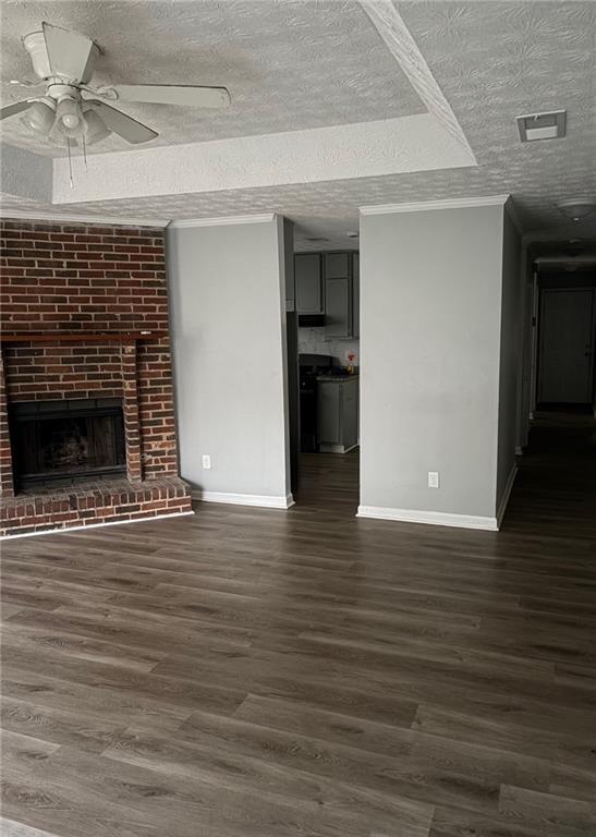 Foto del edificio - 1136 Summer Brook Rd