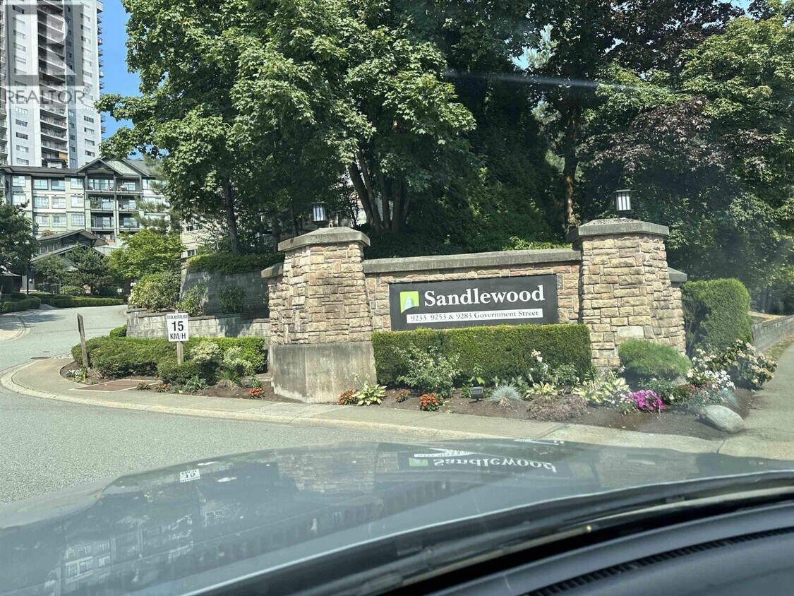 Photo principale - 9233 Government St