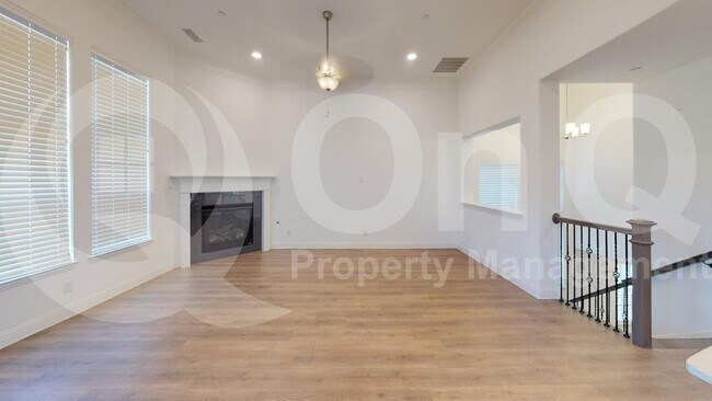 Foto del edificio - 2232 Southwick Dr